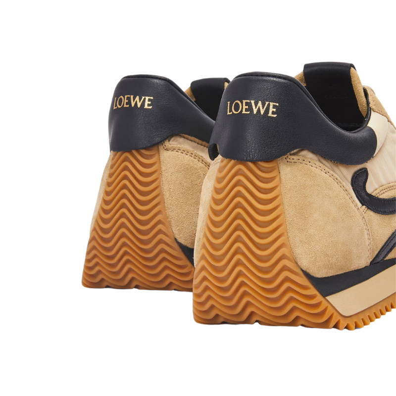 LOEWE Flow Runner 'Gold Black' (Unisex) - الصورة 4